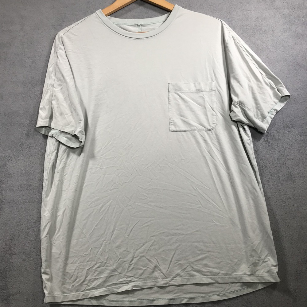 Lululemon T Shirt Men's Extra Large Short Sleeve Pocket Tee *